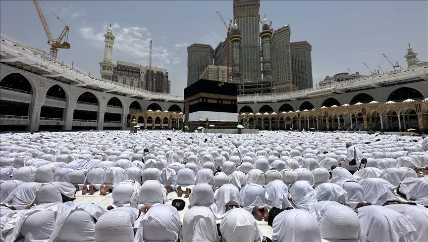 Mekka: Stotine hiljada budućih hadžija klanjalo džuma-namaz u krugu Kabe